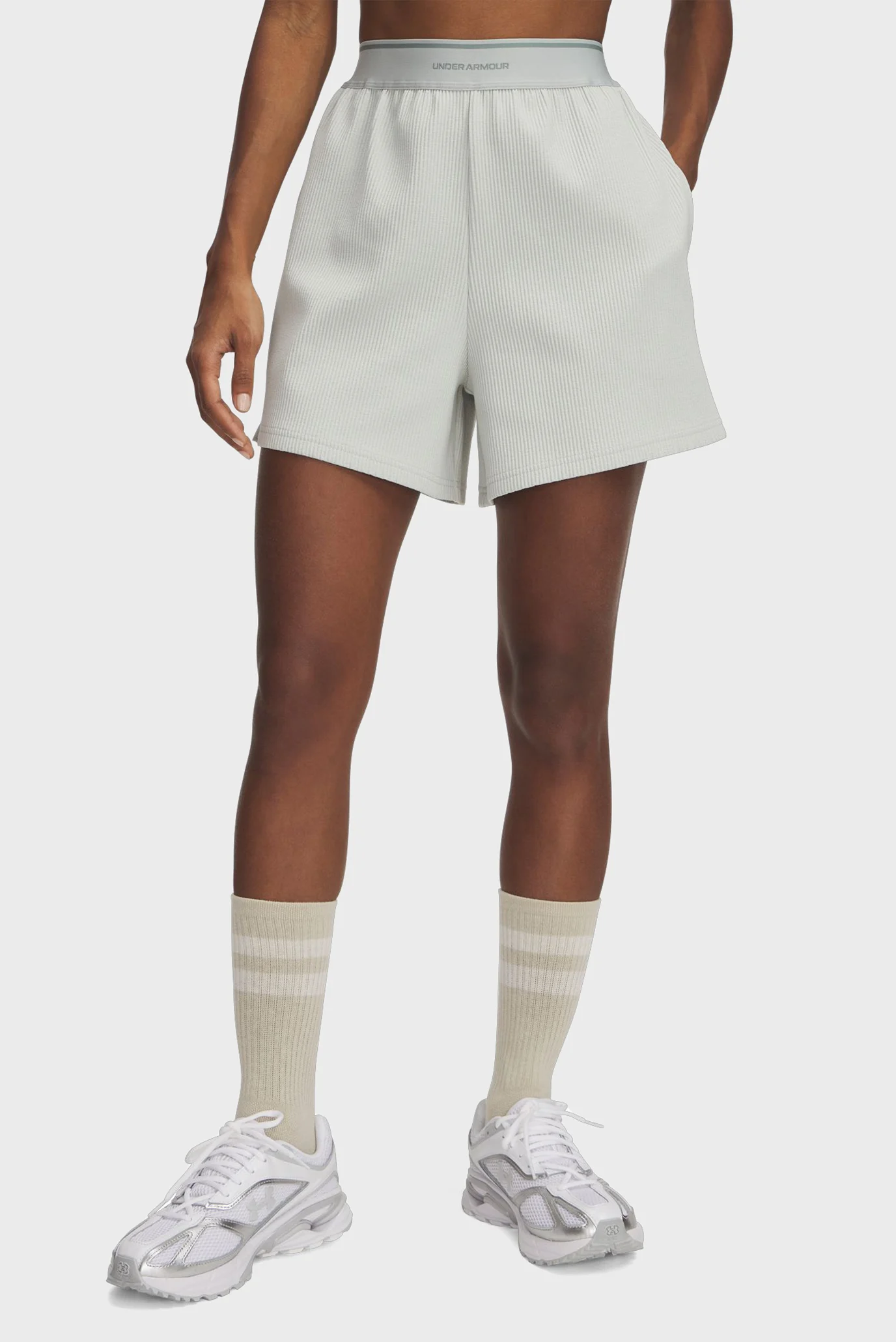 Under Armour ქალის შორტი