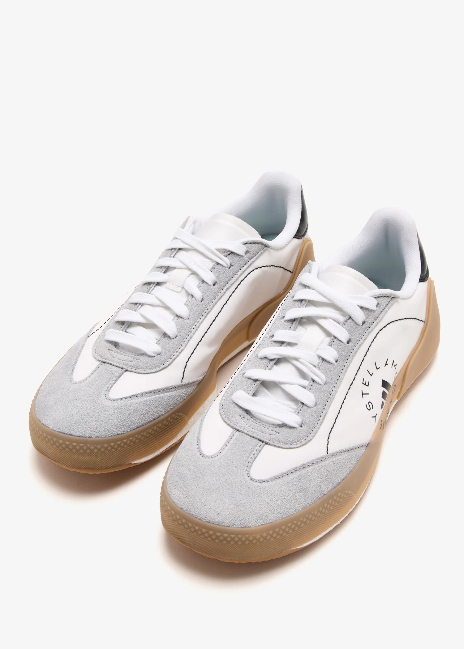Adidas ქალის სპორტული ფეხსაცმელი aSMC COURT BOOST