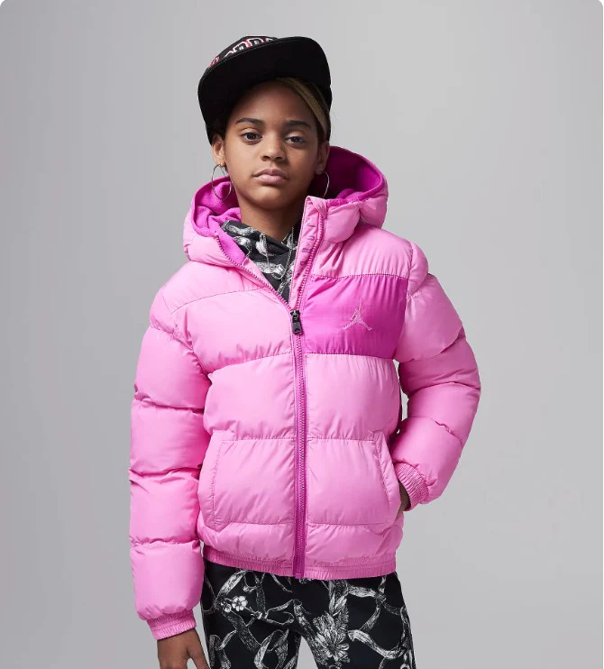 Nike ბავშვის ქურთუკი JDG ESSENTAIL MIDWEIGHT PUFFER / JDG ESSENTAIL MIDWEIGHT PUF