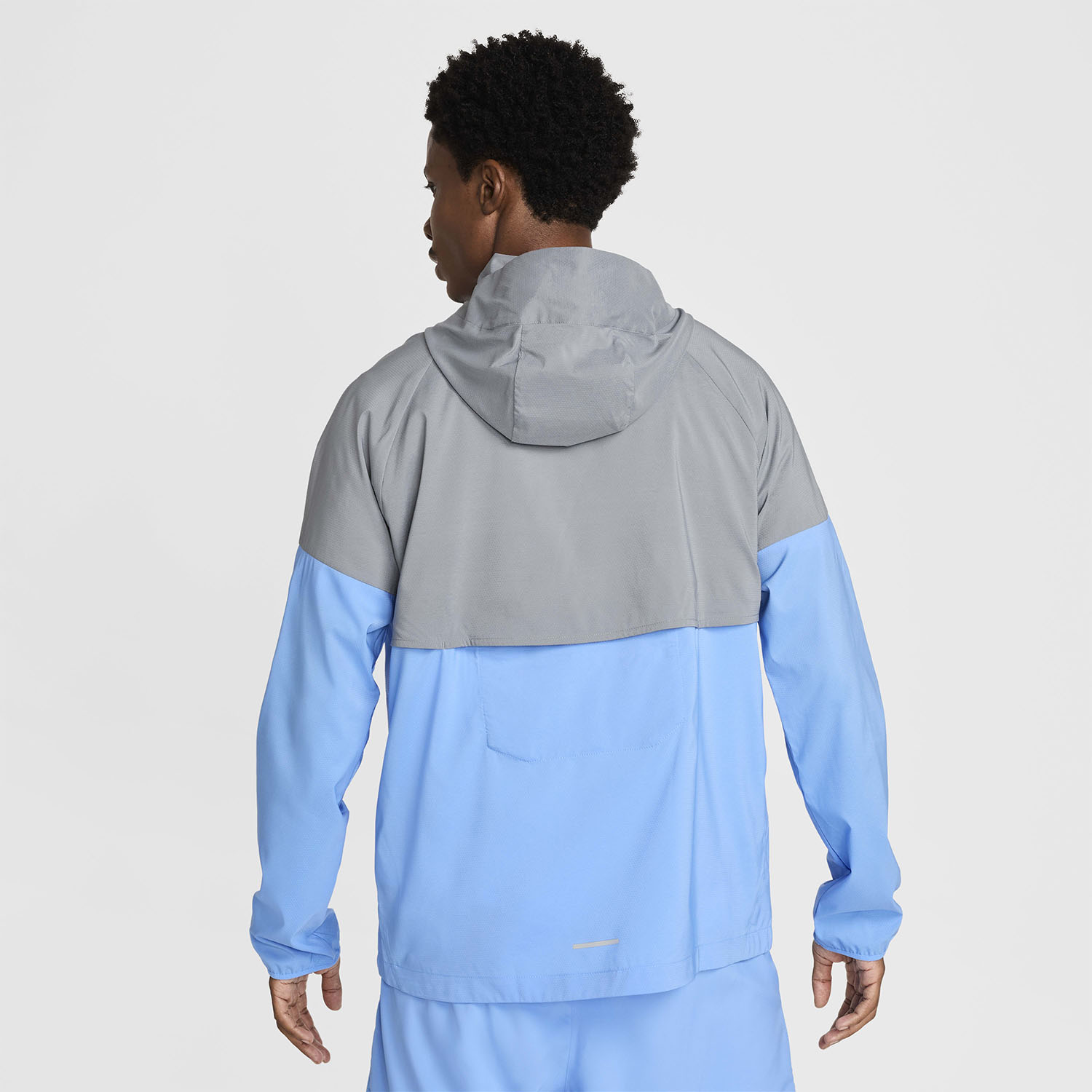 Nike მამაკაცის ქურთუკი